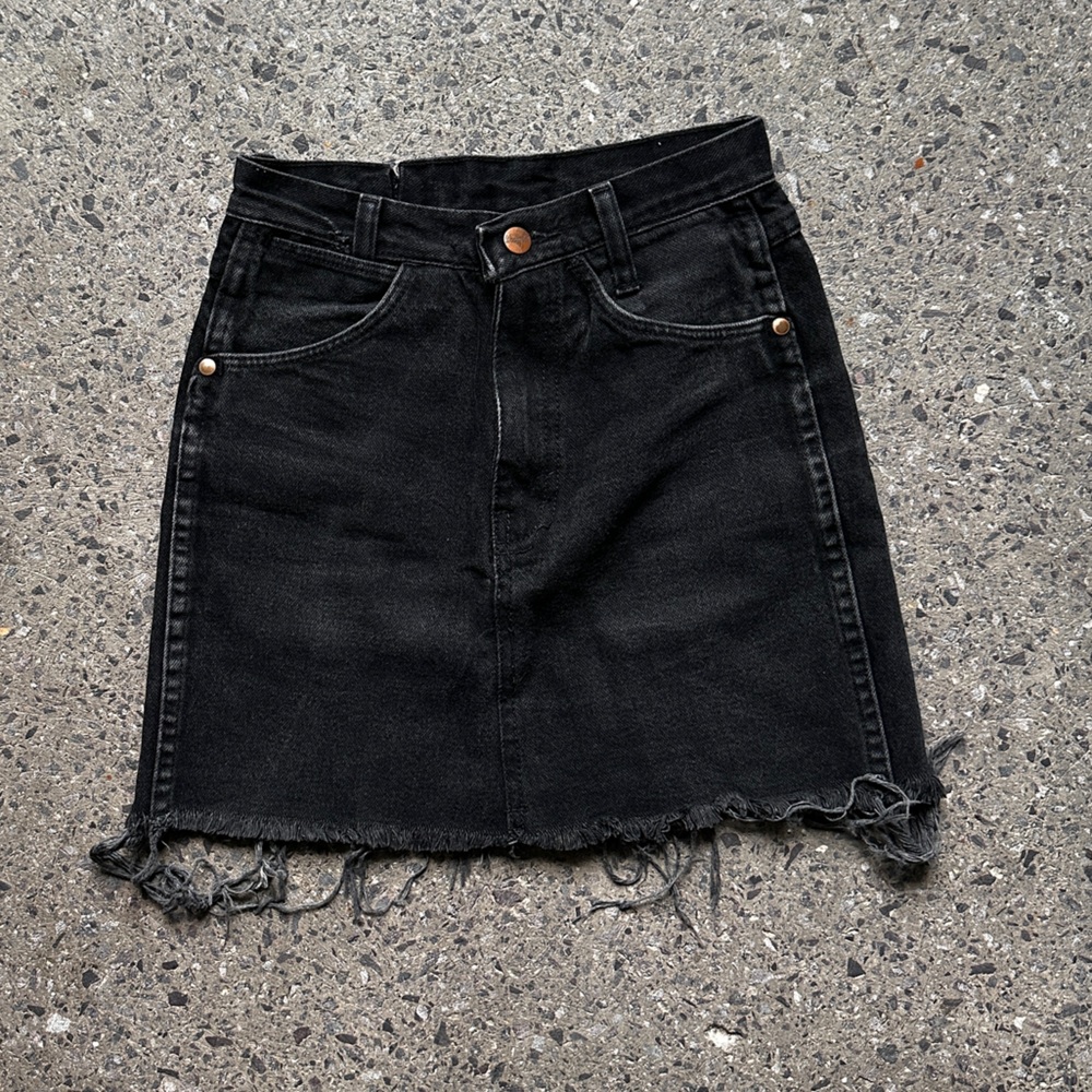 Wrangler Black Frayed Hem Denim Mini Skirt